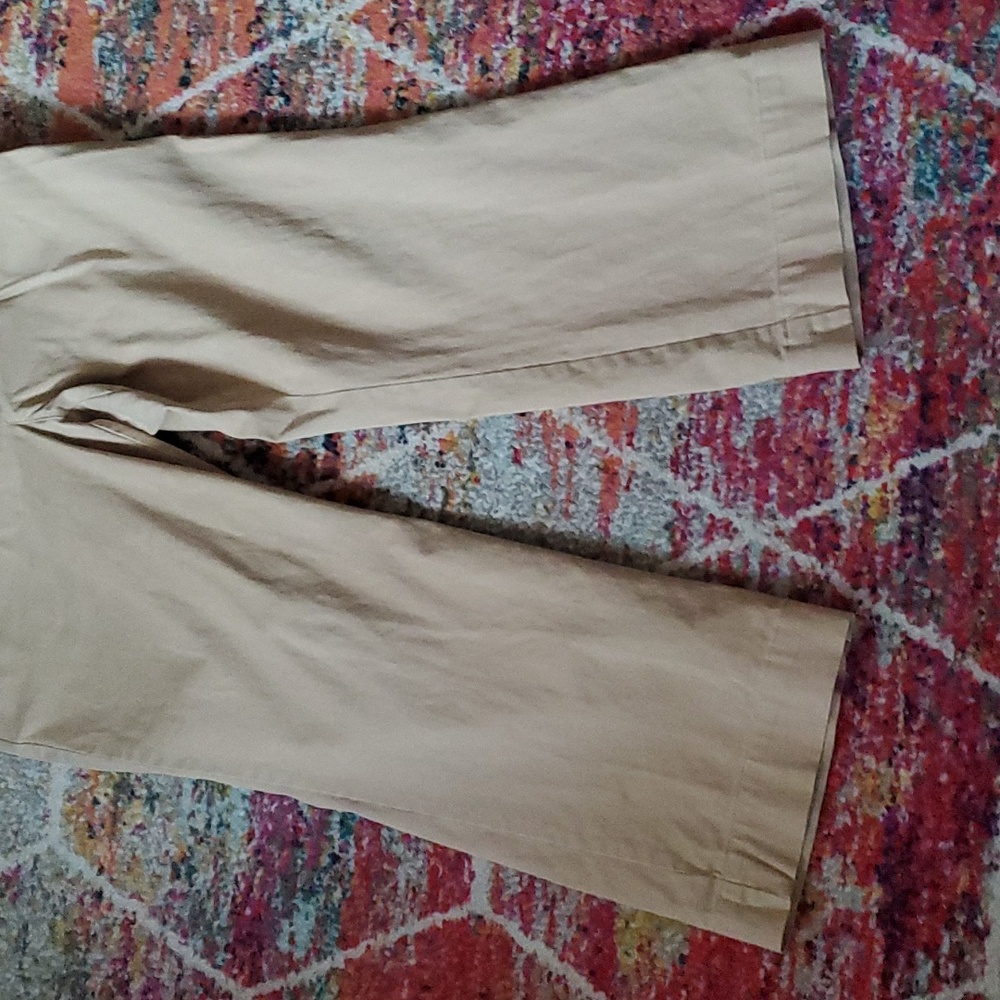 Old Navy Wide Leg Pants in Khaki Tan - Picture 3 of 10